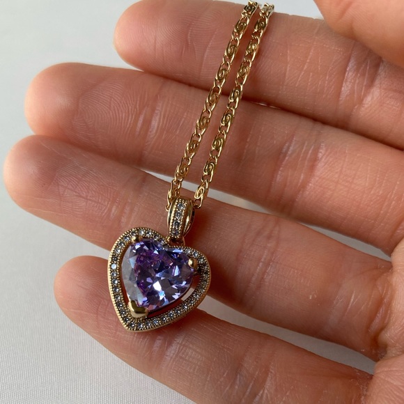 New Vanessa Mooney mini heart necklace purple amethyst pendant necklace - Picture 3 of 6